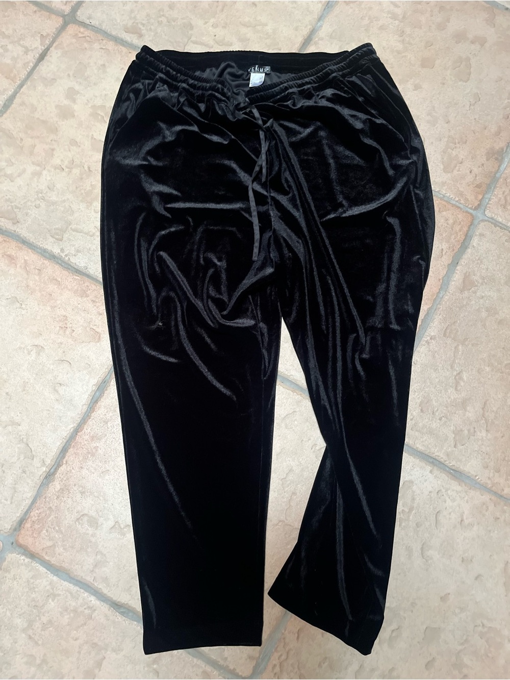 VENUS Black Velvet Drawstring Joggers